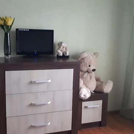 Tulips - Guest Room Close To The Airport, Free Street Parking София Екстериор снимка