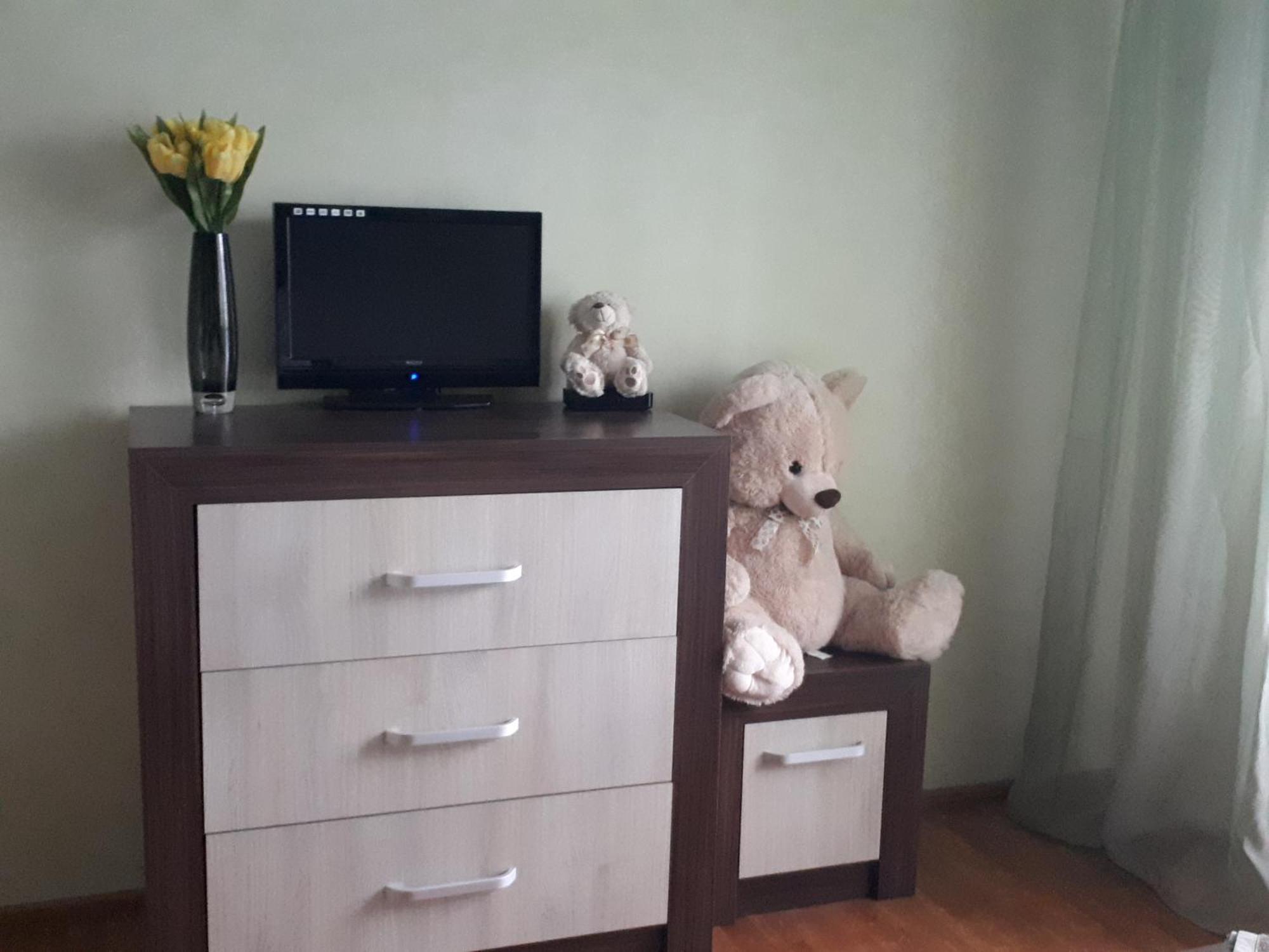 Tulips - Guest Room Close To The Airport, Free Street Parking София Екстериор снимка