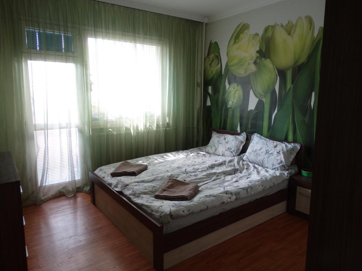 Tulips - Guest Room Close To The Airport, Free Street Parking София Екстериор снимка